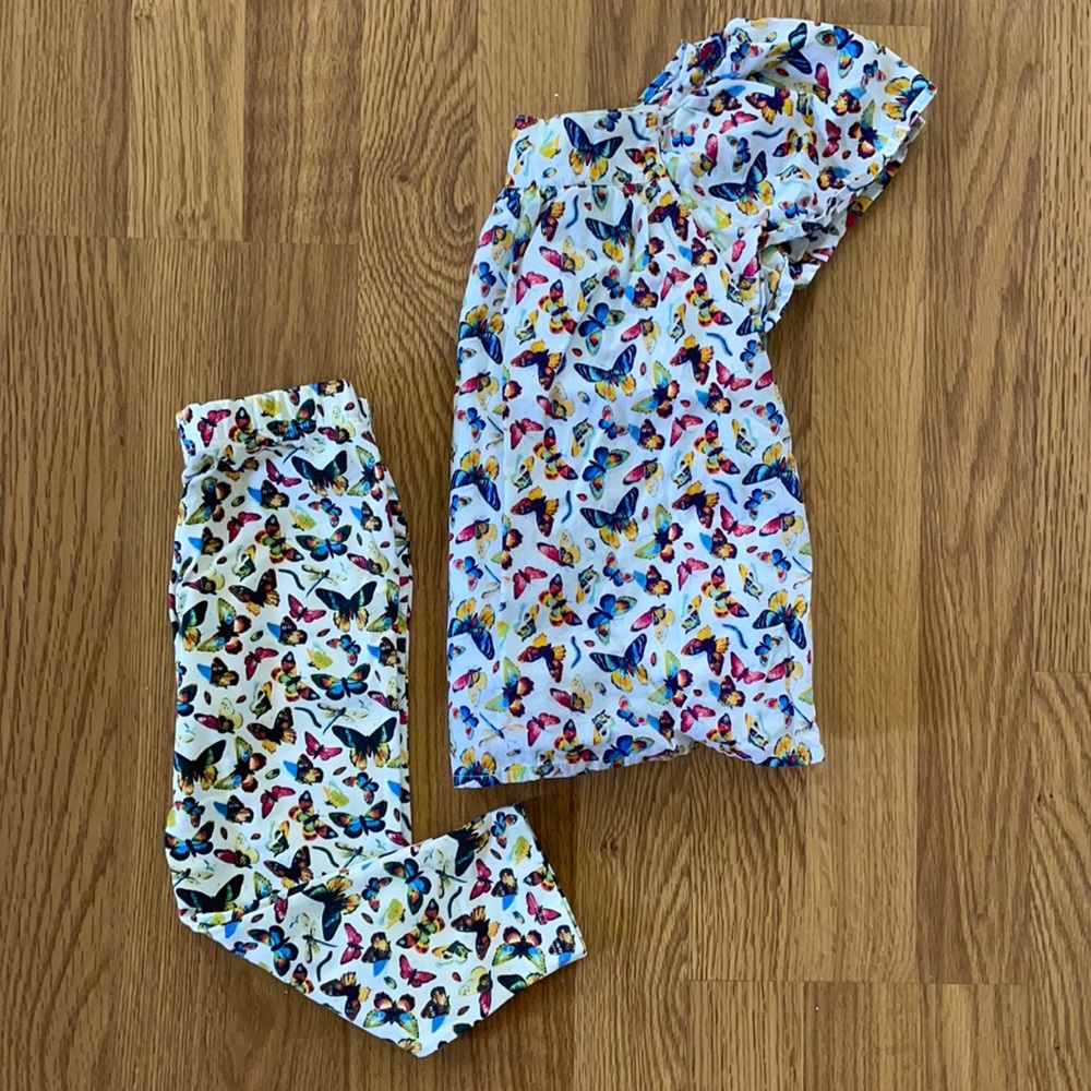 Gap kids set. Size 6/7.